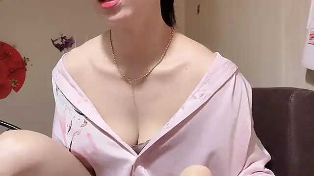 LinhChi 9x online show from May 2026 12:41:01 AM