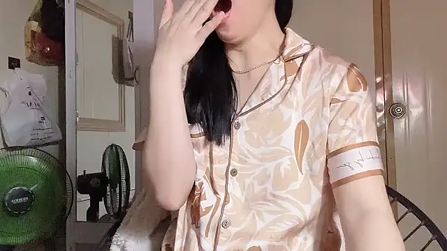 LinhChi 9x online show from April 2026 01:46:02 PM