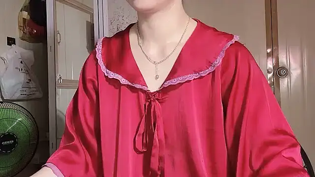 LinhChi 9x online show from April 2026 01:00:01 AM