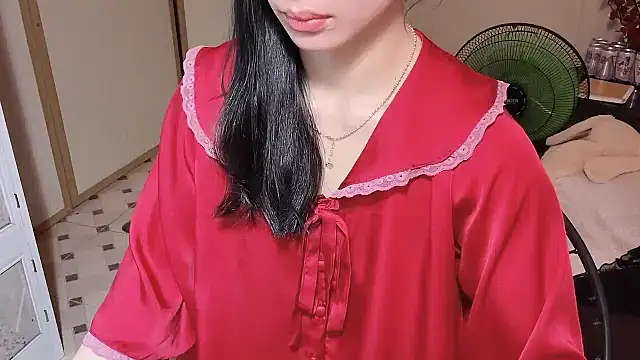 Snapshot of LinhChi_9x chatting on June 2026 11:56:01 PM LinhChi 9x online show from June 2026 11:56:01 PM