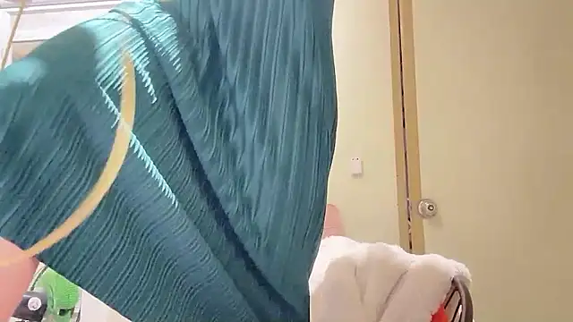 LinhChi 9x online show from March 2026 02:00:02 PM