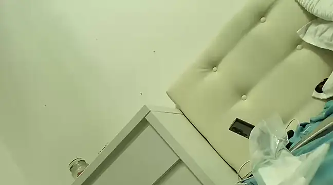 Snapshot of Strip_Adelina chatting on March 2025 03:02:02 AM Strip Adelina online show from March 2025 03:02:02 AM