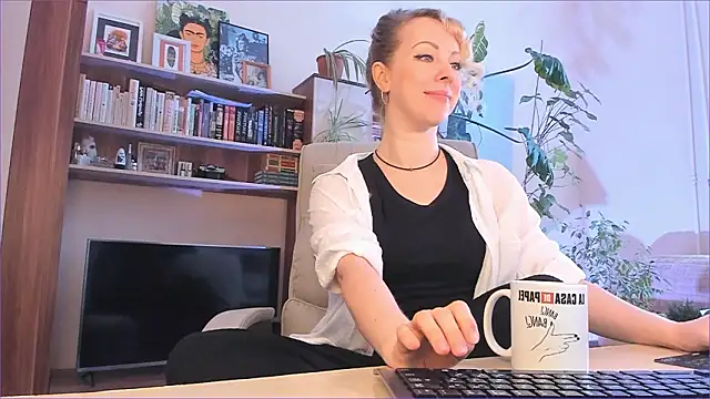 LylithSkye online show from March 2026 01:05:02 PM