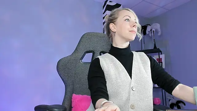 LylithSkye online show from January 2026 11:25:01 AM