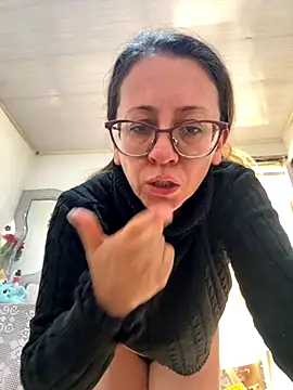 miss hanna07 online show from September 2025 05:36:01 PM
