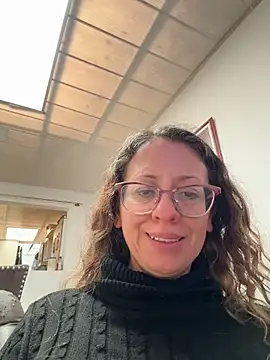 miss hanna07 online show from October 2025 04:17:01 PM