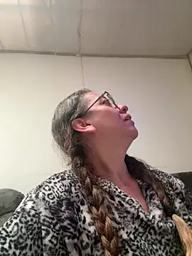 miss hanna07 online show from March 2026 02:35:02 PM