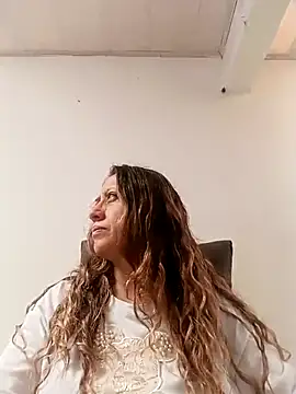 miss hanna07 online show from November 2025 04:45:02 PM