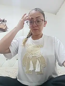 miss hanna07 online show from November 2025 08:09:01 PM