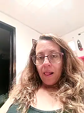 miss hanna07 online show from March 2025 05:13:01 PM