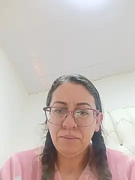 miss hanna07 online show from July 2026 01:43:01 PM