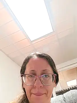 miss hanna07 online show from September 2025 02:57:01 PM