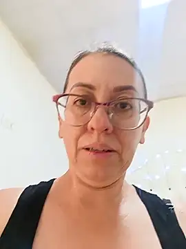 miss hanna07 online show from June 2026 04:57:02 PM