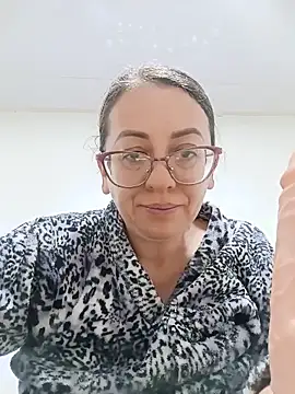 miss hanna07 online show from July 2026 03:23:01 AM