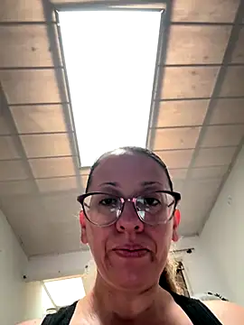 miss hanna07 online show from September 2025 03:18:01 PM
