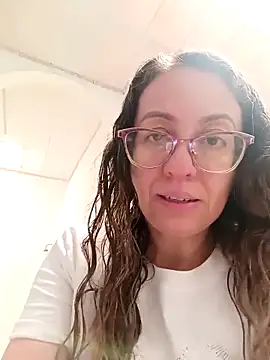 miss hanna07 online show from April 2026 04:24:02 PM