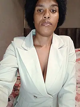 Snapshot of SexySlenderLexy chatting on May 2026 07:17:02 AM SexySlenderLexy online show from May 2026 07:17:02 AM