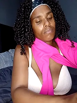 Snapshot of SexySlenderLexy chatting on December 2025 02:23:01 PM SexySlenderLexy online show from December 2025 02:23:01 PM