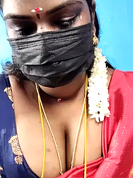 Snapshot of mayaa2u chatting on May 2026 04:33:02 AM mayaa2u online show from May 2026 04:33:02 AM