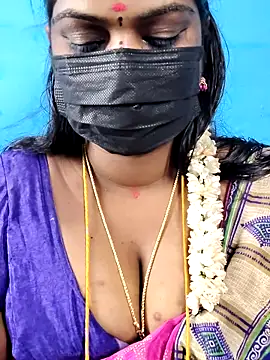 Snapshot of mayaa2u chatting on May 2026 04:45:01 AM mayaa2u online show from May 2026 04:45:01 AM