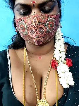 Snapshot of mayaa2u chatting on June 2026 07:26:02 PM mayaa2u online show from June 2026 07:26:02 PM