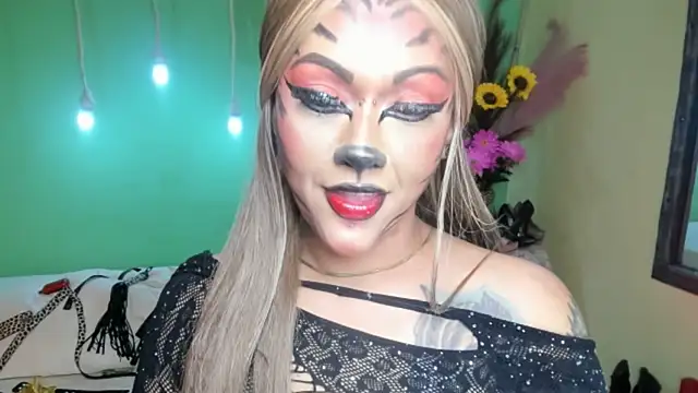 angelina james  online show from October 2025 03:57:01 PM