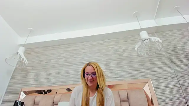 maddy cartter online show from October 2025 11:47:02 AM