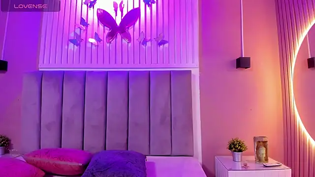 diosa cristal online show from September 2025 03:19:02 AM