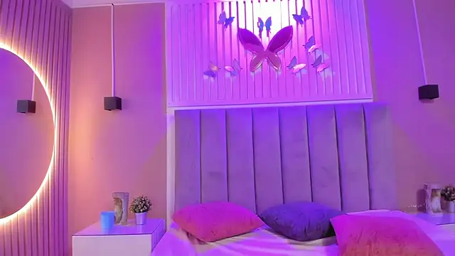 diosa cristal online show from November 2025 03:54:01 AM