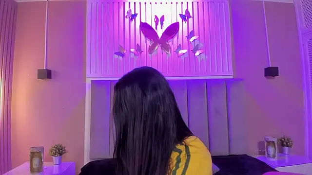 diosa cristal online show from December 2025 03:16:02 AM