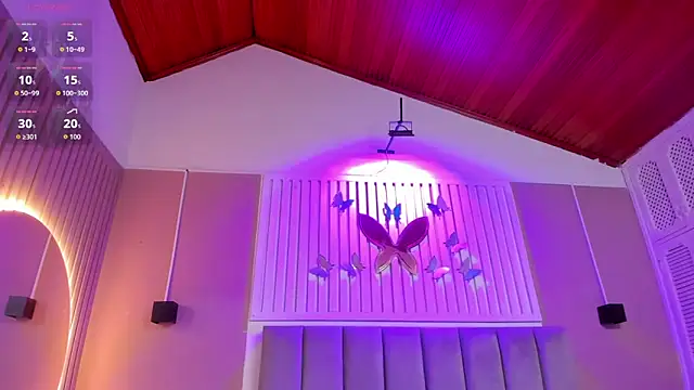 diosa cristal online show from November 2025 04:01:01 AM