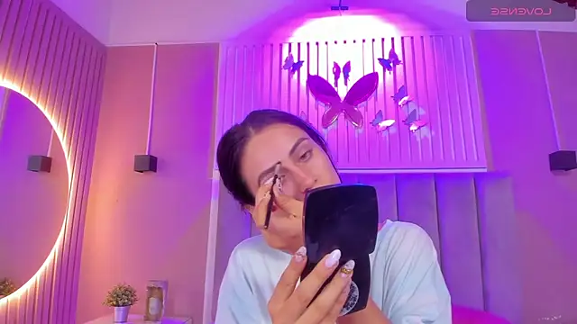 diosa cristal online show from December 2025 04:06:01 AM