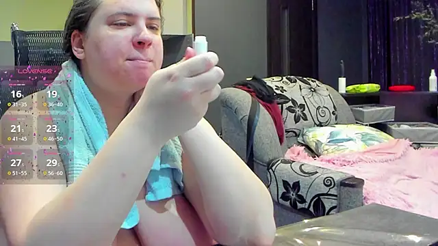 Snapshot of 1lindsey1 chatting on September 2025 01:38:02 AM 1lindsey1 online show from September 2025 01:38:02 AM