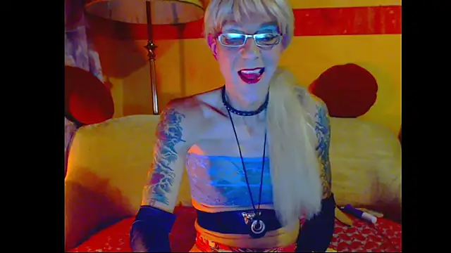 cuxladyboy online show from October 2025 12:11:02 AM