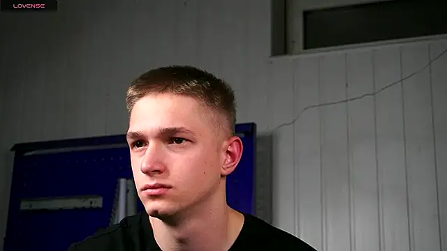 Snapshot of dustyn_fox chatting on November 2025 03:01:02 PM dustyn fox online show from November 2025 03:01:02 PM