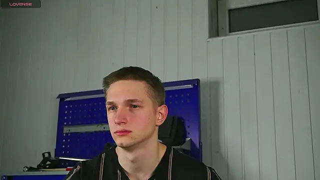 Snapshot of dustyn_fox chatting on February 2026 04:38:01 PM dustyn fox online show from February 2026 04:38:01 PM