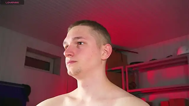 dustyn fox online show from March 2026 04:21:02 PM