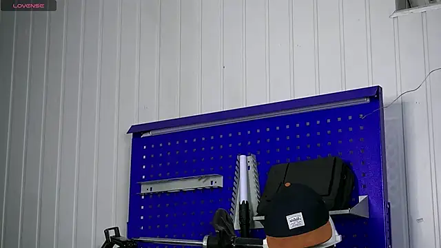 Snapshot of dustyn_fox chatting on November 2025 03:05:02 PM dustyn fox online show from November 2025 03:05:02 PM