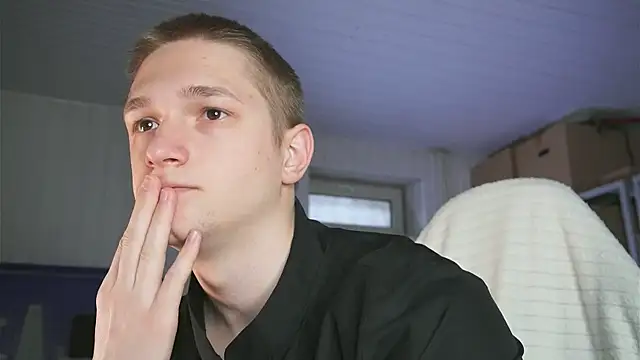 dustyn fox online show from April 2026 06:31:02 AM