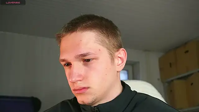 dustyn fox online show from April 2026 04:09:01 AM