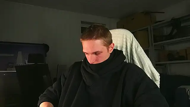 dustyn fox online show from April 2026 05:05:02 PM