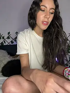 FrancellyHot online show from December 2024 05:25:02 AM