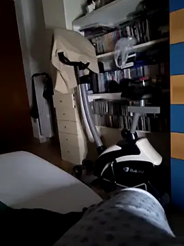 Nikart83 online show from October 2025 05:59:02 PM