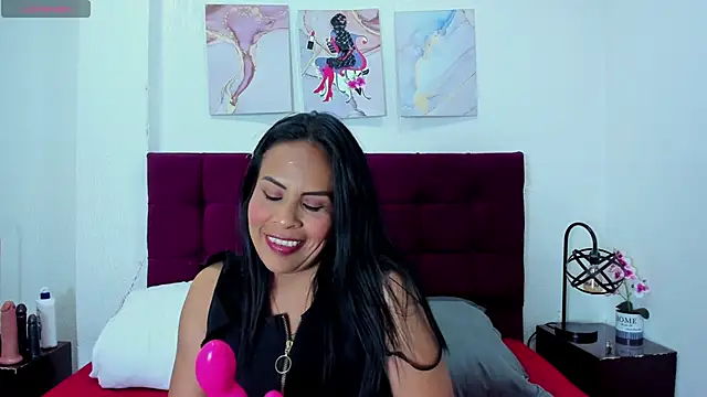 Anthonelaa   online show from November 2025 08:01:01 PM