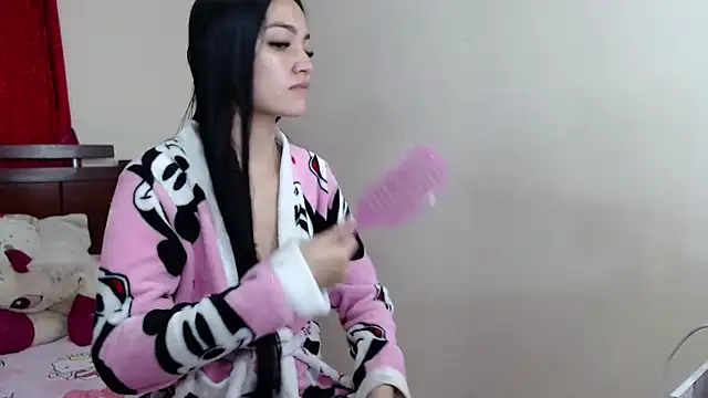 petitolivia online show from February 2026 11:15:02 PM