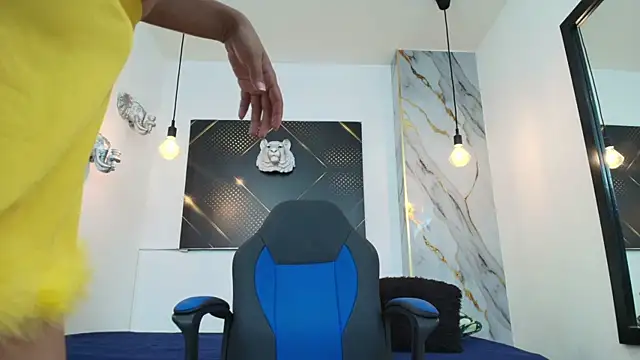 ciara connor online show from October 2025 05:08:01 AM