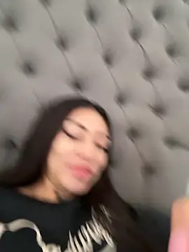 Effy Bonny online show from November 2025 02:50:02 PM