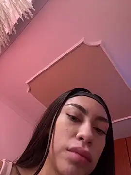 Effy Bonny online show from October 2025 03:33:02 PM