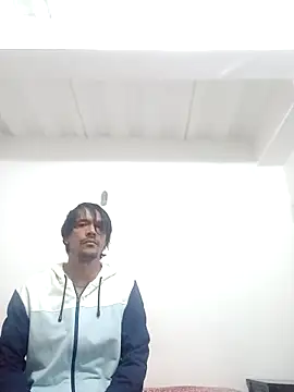 Leandona online show from November 2025 08:14:01 PM