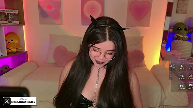 cammiefoalss online show from November 2025 07:35:02 PM